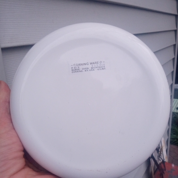 Antique Le Persil White Ceramic Pan with Floral Design - Picture 4 of 4